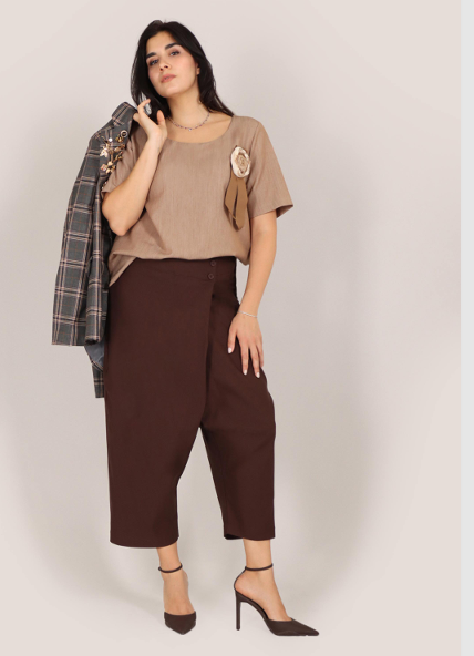 Pantalone Cavallo Basso Elegante - Stile Contemporaneo e Comfort